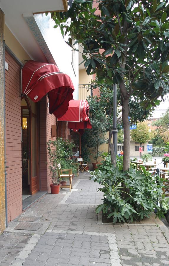 Hotel Pescetto Albenga Exterior foto